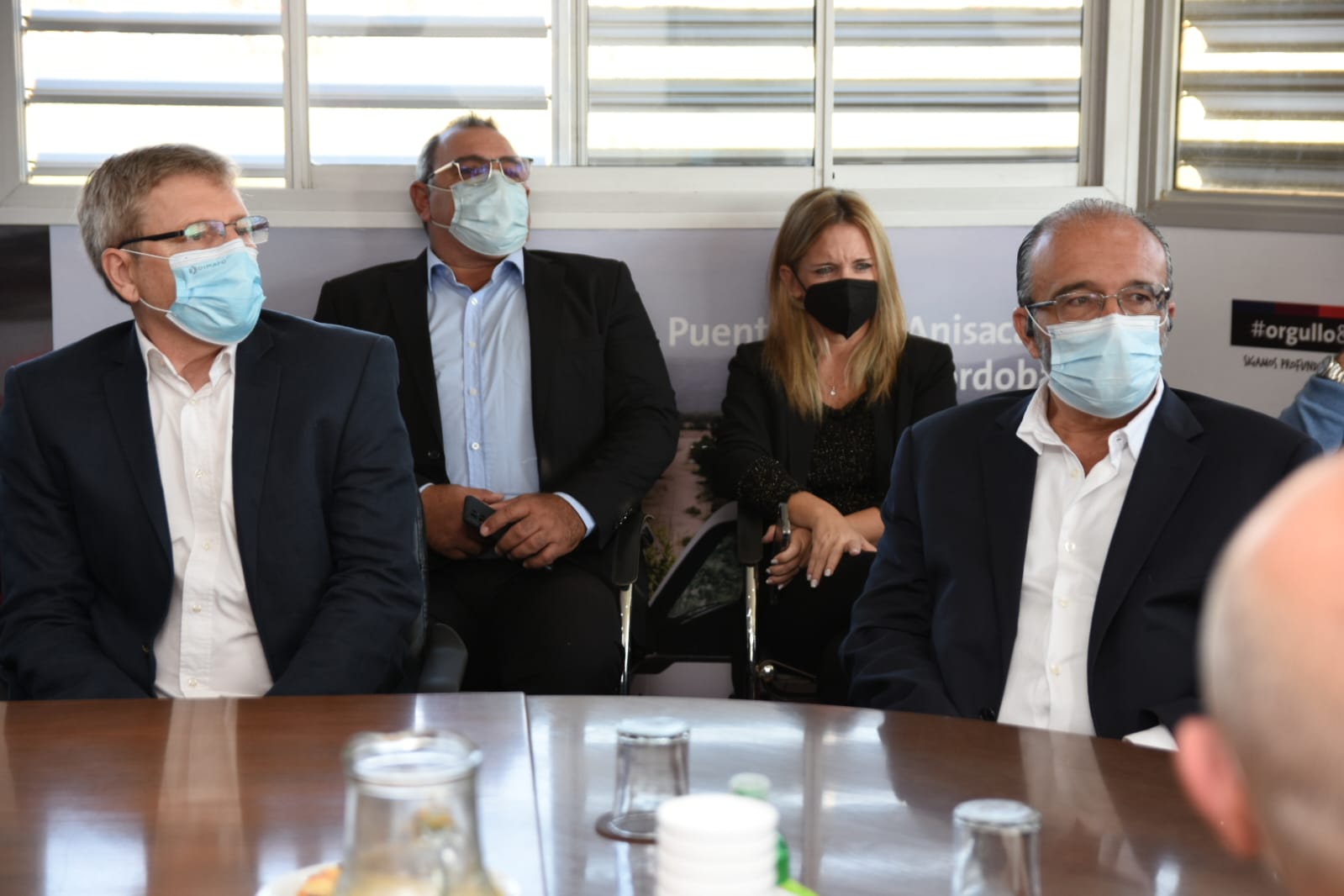 Pablo Balian, María Belén Barinaga- integrantes del Clúster, junto al ministro Fabián López