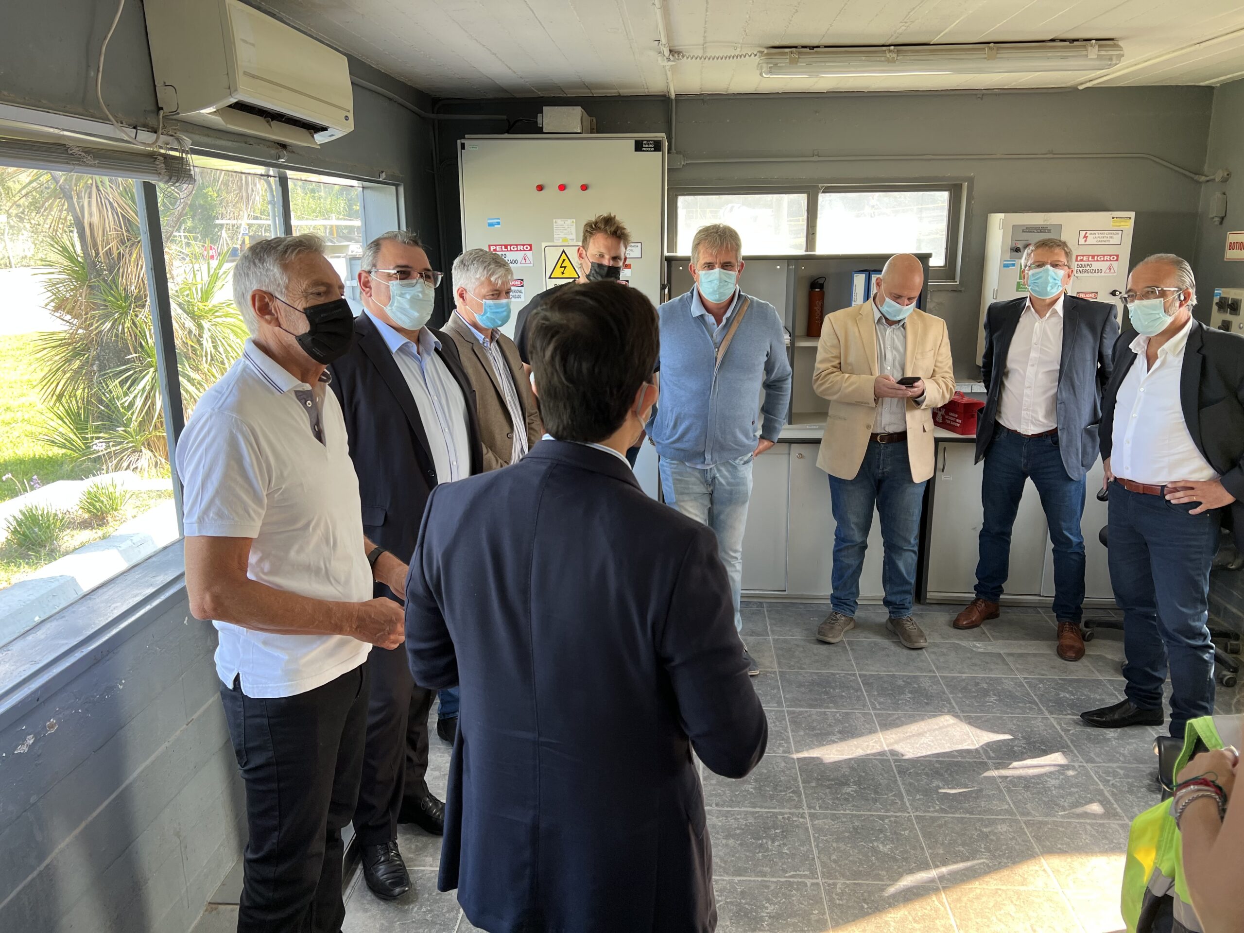 Luis Lumello, Horacio Berra, Juan Gallará y Pablo Balian recorren la planta